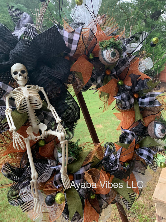 Halloween Skelton 20” Wreath